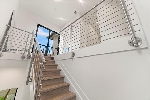 7771 SW 99th St, Miami, FL 33156