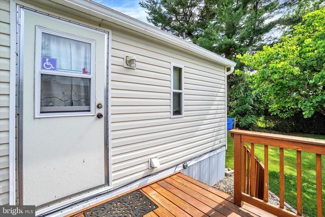 123 WHITE TAIL LN, Windsor, PA 17366