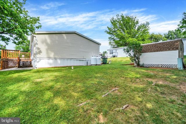 123 WHITE TAIL LN, Windsor, PA 17366