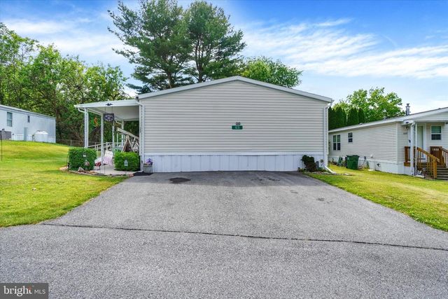 123 WHITE TAIL LN, Windsor, PA 17366