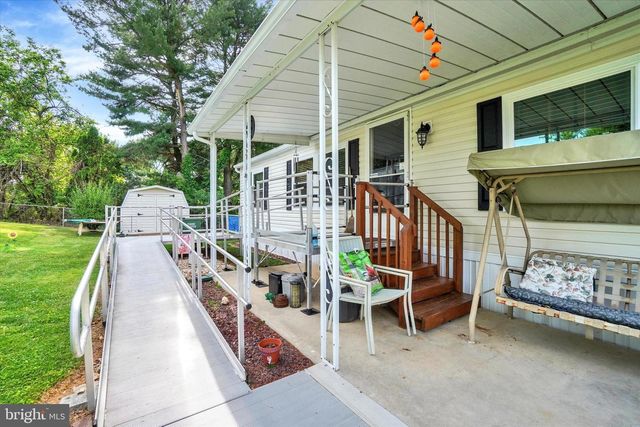 123 WHITE TAIL LN, Windsor, PA 17366