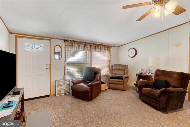 123 WHITE TAIL LN, Windsor, PA 17366