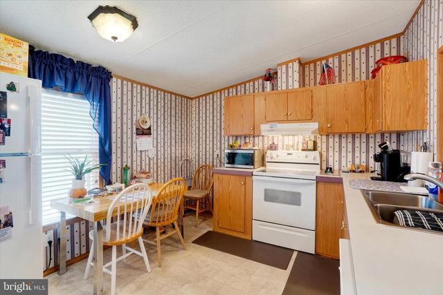 123 WHITE TAIL LN, Windsor, PA 17366