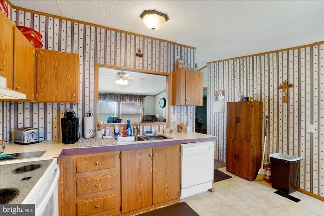 123 WHITE TAIL LN, Windsor, PA 17366