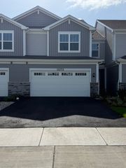 12172 Dodwell Street, Huntley, IL 60142