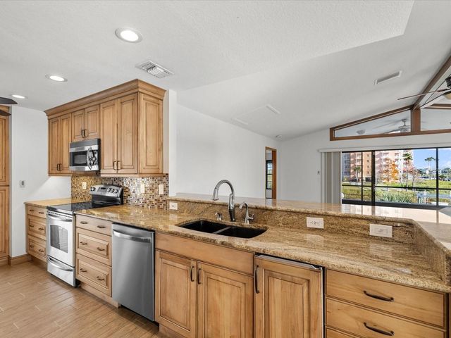 5956 SEASIDE DRIVE, New Port Richey, FL 34652