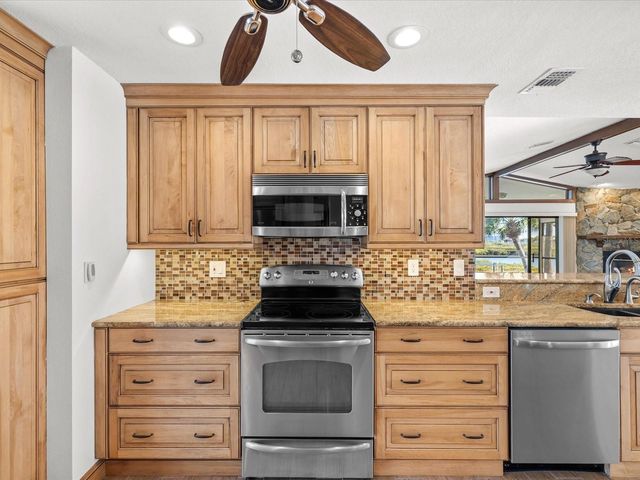 5956 SEASIDE DRIVE, New Port Richey, FL 34652