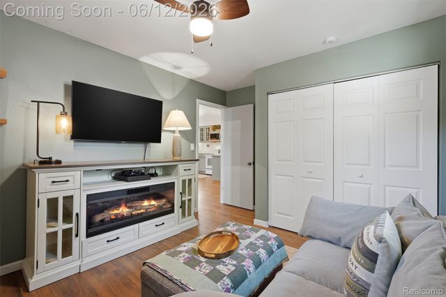 5334 Military Avenue, Brighton Township, MI 48116