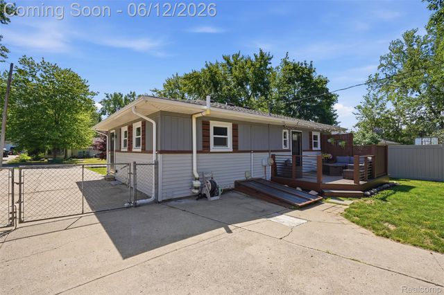 5334 Military Avenue, Brighton Township, MI 48116