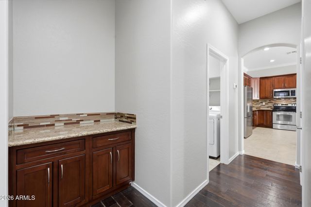 2418 W RED RANGE Way, Phoenix, AZ 85085