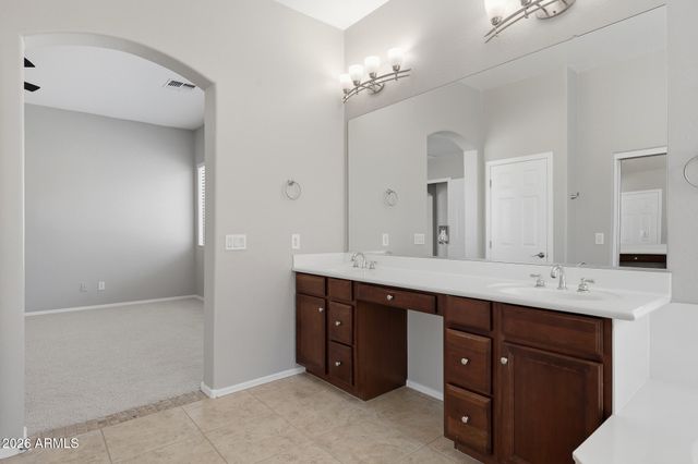 2418 W RED RANGE Way, Phoenix, AZ 85085