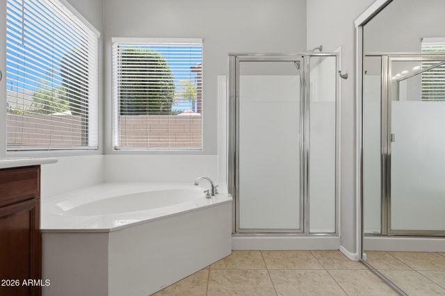 2418 W RED RANGE Way, Phoenix, AZ 85085
