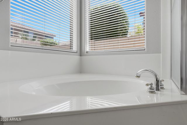 2418 W RED RANGE Way, Phoenix, AZ 85085