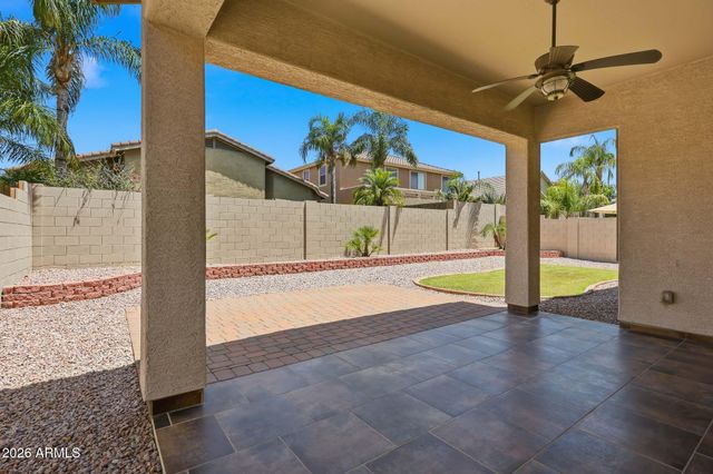 2418 W RED RANGE Way, Phoenix, AZ 85085