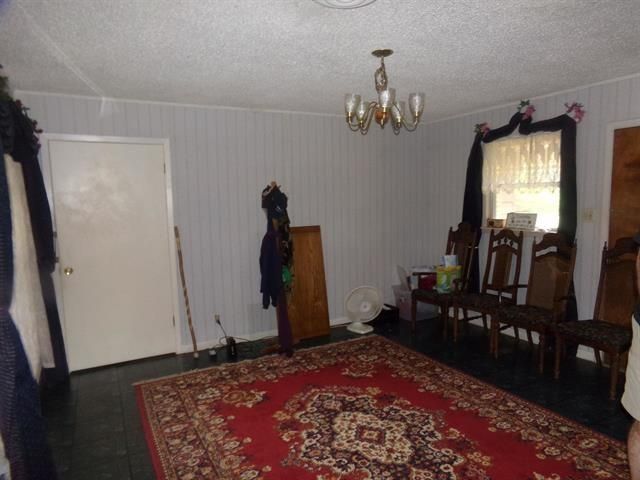 110 W Lakecrest DR, Bluffton, TX 78607
