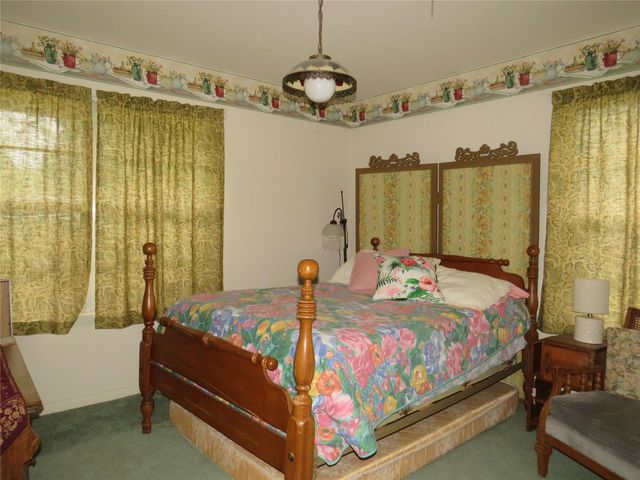 110 W Lakecrest DR, Bluffton, TX 78607
