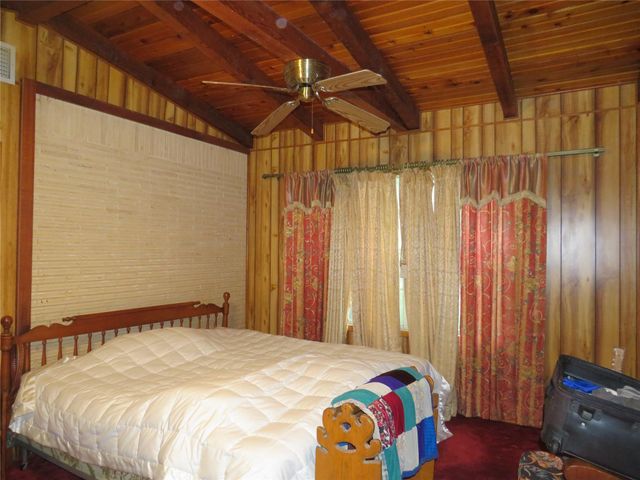110 W Lakecrest DR, Bluffton, TX 78607