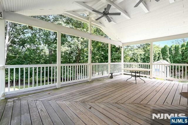 32 Clinton Lane, Wayne, NJ 07470