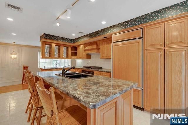 32 Clinton Lane, Wayne, NJ 07470