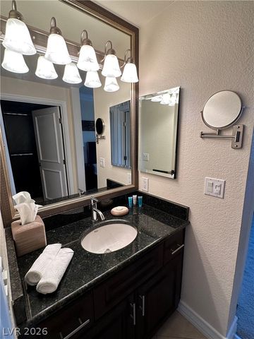 230 East Flamingo Road 223, Las Vegas, NV 89169