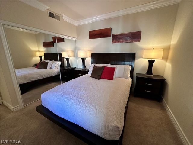 230 East Flamingo Road 223, Las Vegas, NV 89169