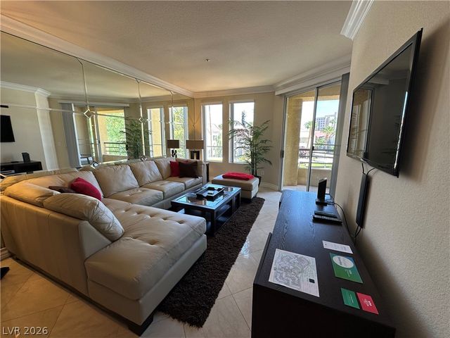 230 East Flamingo Road 223, Las Vegas, NV 89169
