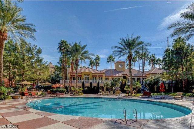 230 East Flamingo Road 223, Las Vegas, NV 89169