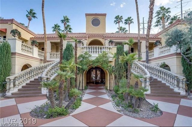 230 East Flamingo Road 223, Las Vegas, NV 89169
