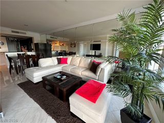 230 East Flamingo Road 223, Las Vegas, NV 89169