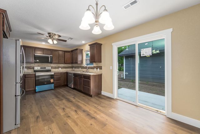 701 N Washington ST, El Dorado, KS 67042