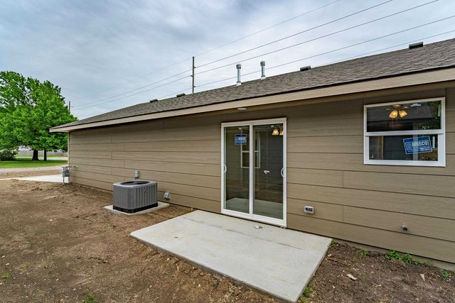 701 N Washington ST, El Dorado, KS 67042