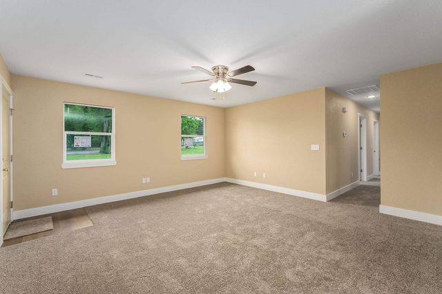 701 N Washington ST, El Dorado, KS 67042