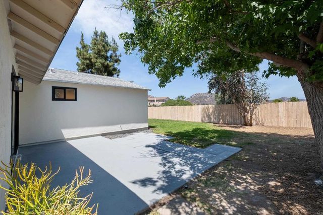10355 Lairwood Drive, Santee, CA 92071