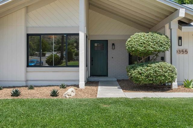 10355 Lairwood Drive, Santee, CA 92071