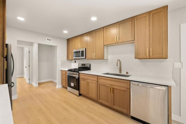 10355 Lairwood Drive, Santee, CA 92071