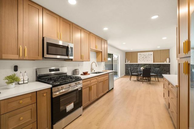 10355 Lairwood Drive, Santee, CA 92071