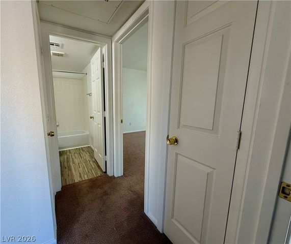 2704 Aarondavid Drive B, Las Vegas, NV 89121