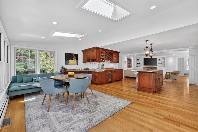 71 Robert Best Road, Sudbury, MA 01776