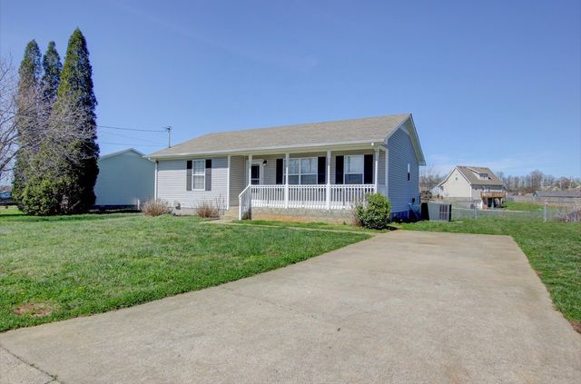 118 Gleaves Ln, Oak Grove, KY 42262