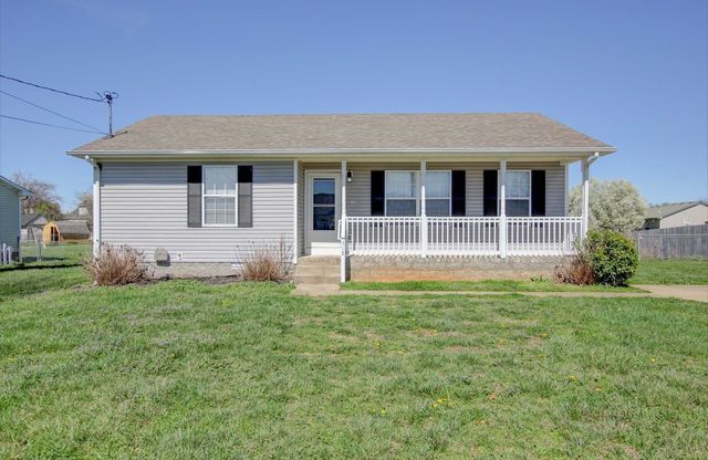 118 Gleaves Ln, Oak Grove, KY 42262