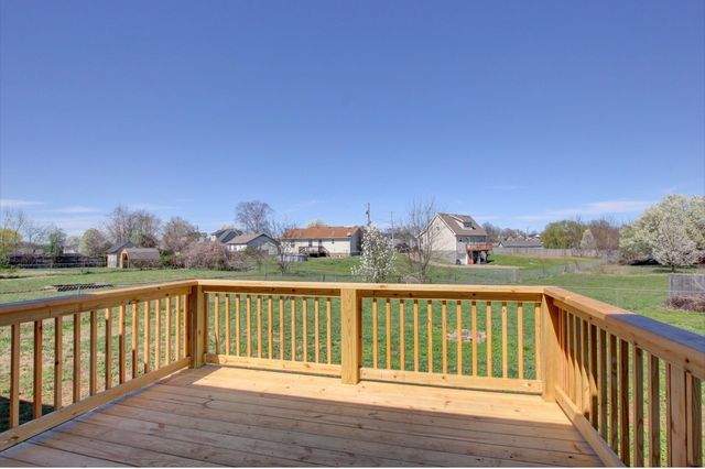 118 Gleaves Ln, Oak Grove, KY 42262