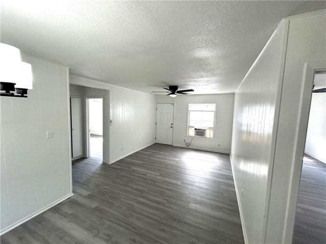 1506 N Ave E, Beeville, TX 78102