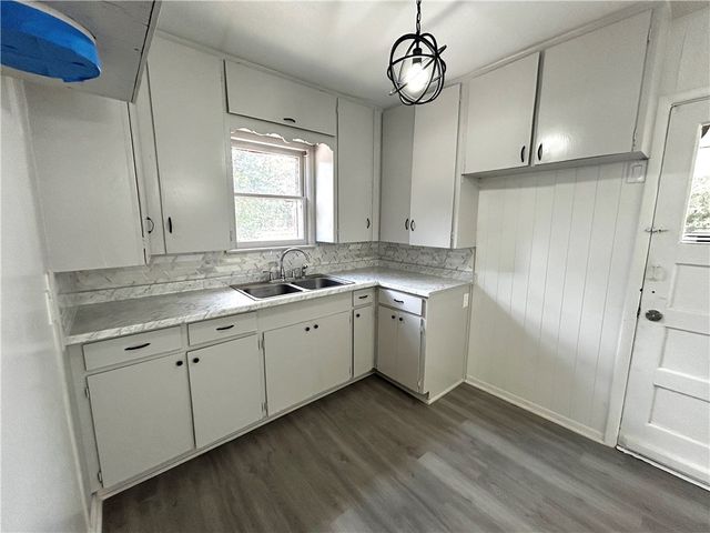 1506 N Ave E, Beeville, TX 78102