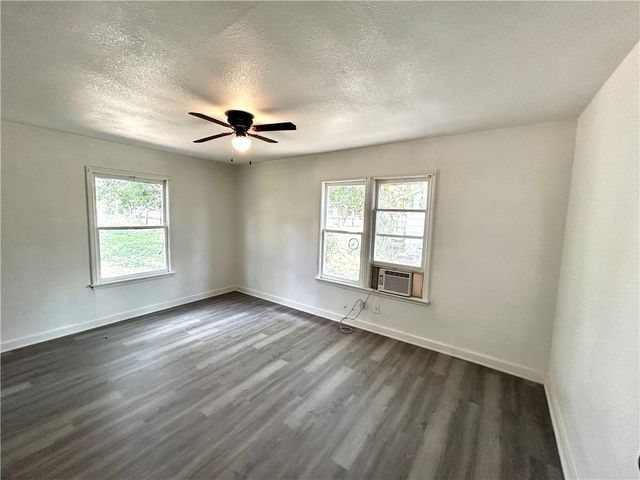 1506 N Ave E, Beeville, TX 78102