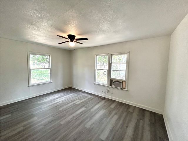 1506 N Ave E, Beeville, TX 78102