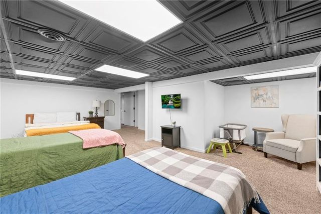 413 Greenway Drive, Blue Springs, MO 64014