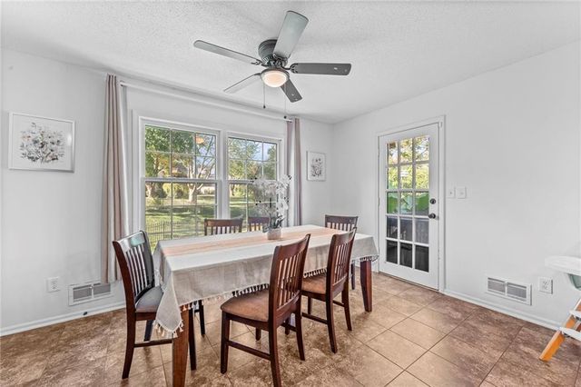 413 Greenway Drive, Blue Springs, MO 64014