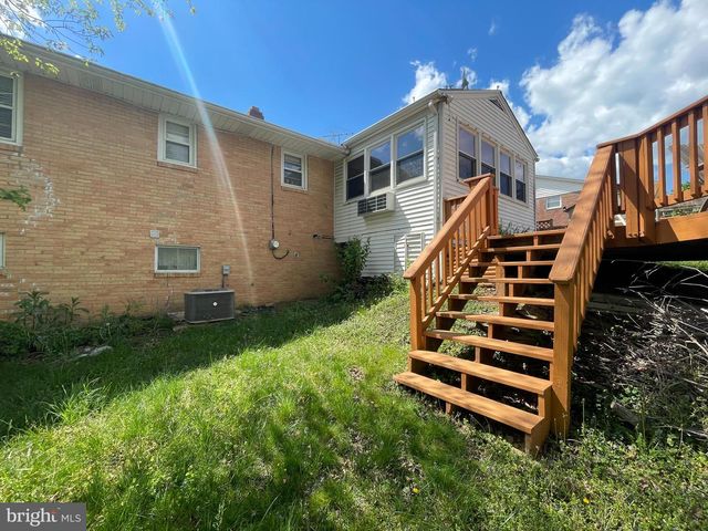 9221 DAVIDSON ST, College Park, MD 20740