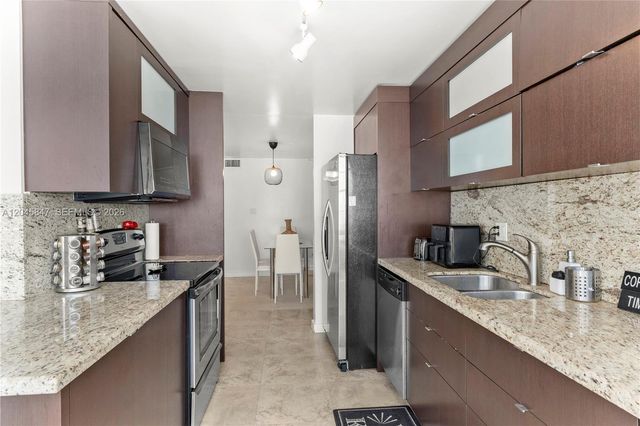 18071 Biscayne Blvd 1404, Aventura, FL 33160