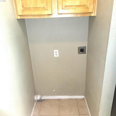 1241 Lakeview Cir, Pittsburg, CA 94565